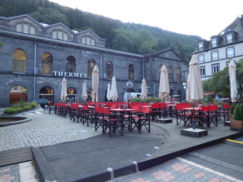 Studio Classe 4 Personnes Face Aux Thermes, Avec Coin Nuit Le Mont-Dore Exterior photo