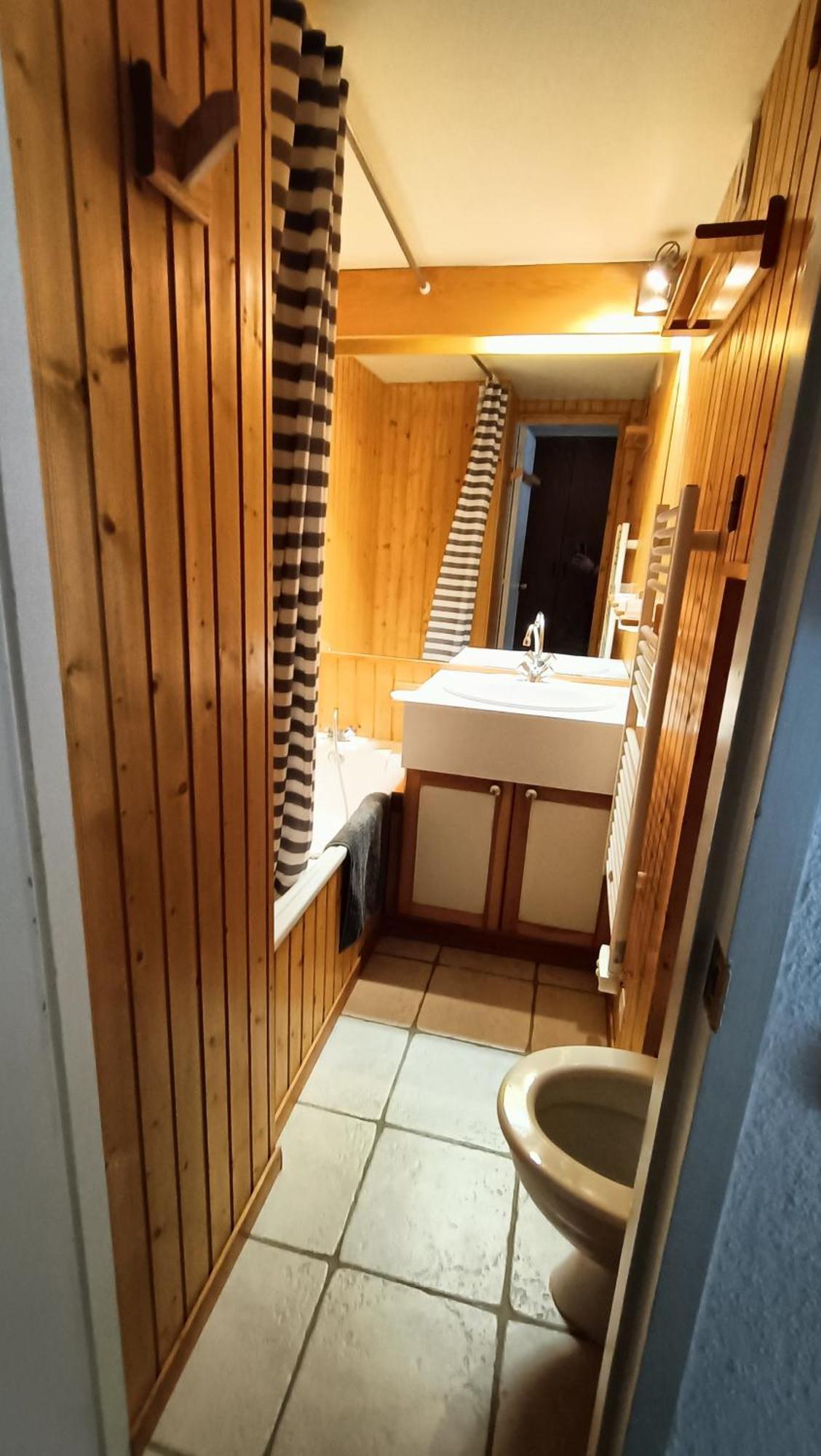 Studio Classe 4 Personnes Face Aux Thermes, Avec Coin Nuit Le Mont-Dore Exterior photo